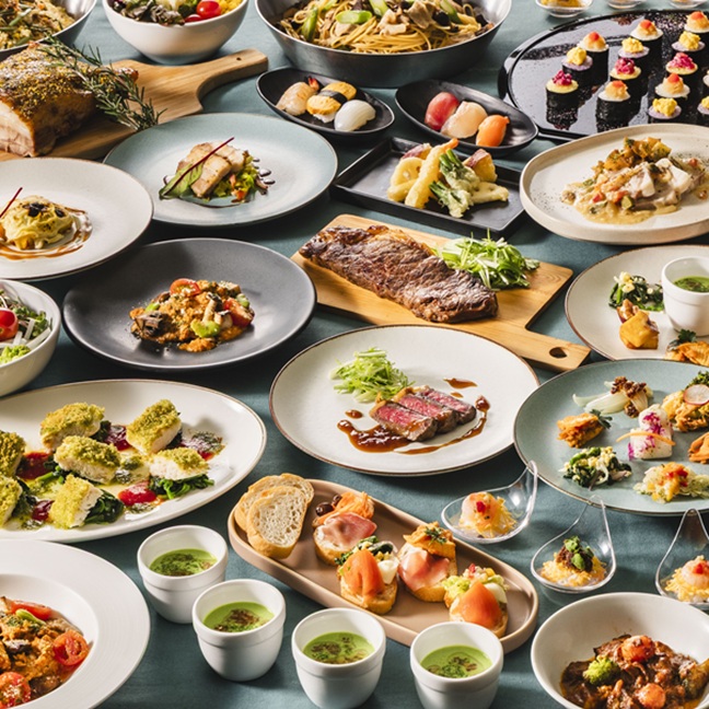 ［ホテル阪神大阪］マルシェダイニング「ネン」<br>「バラエティー豊かな和・洋・中の料理＆デザートと、“美味しい野菜”を少しずつ、たくさん」楽しむビュッフェ。